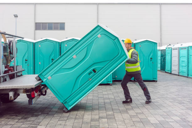 Best Portable toilet rental cost  in Osage City, KS